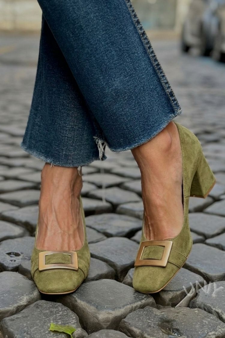 Scarpe da Donna Decollete con Tacco Largo Comodo e Fibbia