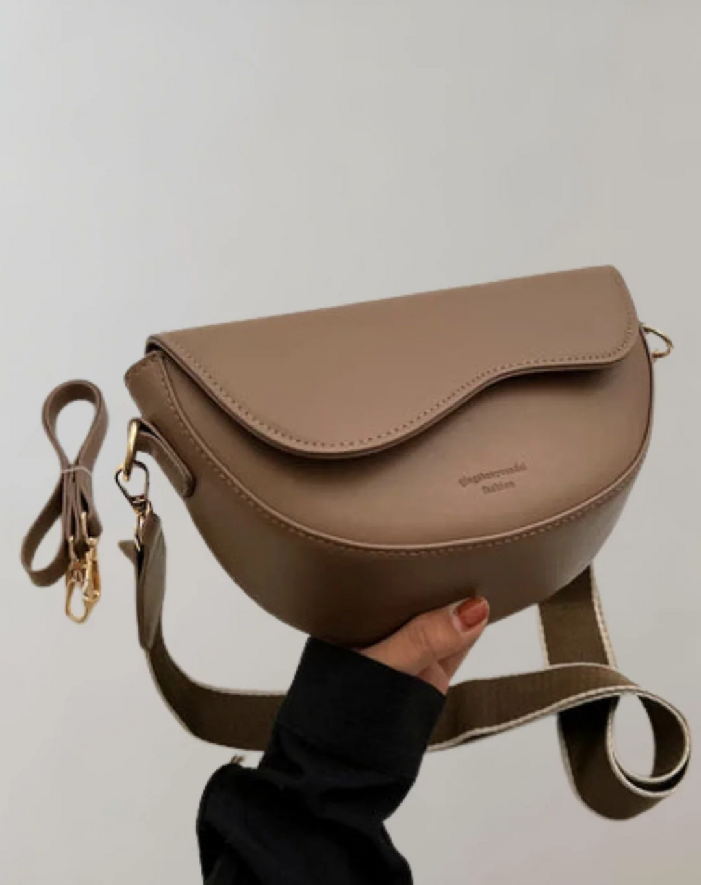 Borsa Tracolla Donna Mezzaluna in similpelle